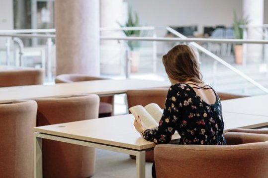 Sammenhenger mellom psykisk helse og unge mennesker som hverken er i utdanning, arbeid eller opplæring (NEETS). 